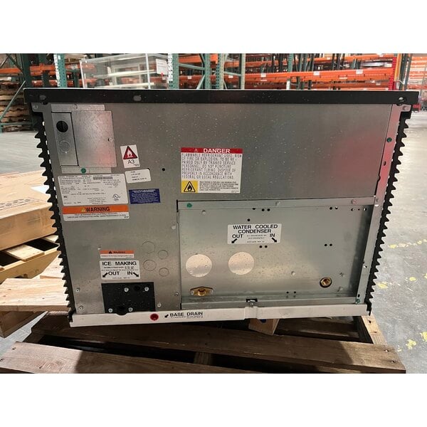 Scratch and Dent Manitowoc IYP0500W-161 Indigo NXT iP0500 30" Water-Cooled Half Dice Cube Ice Machine - 509 lb., 115V, 1 Phase