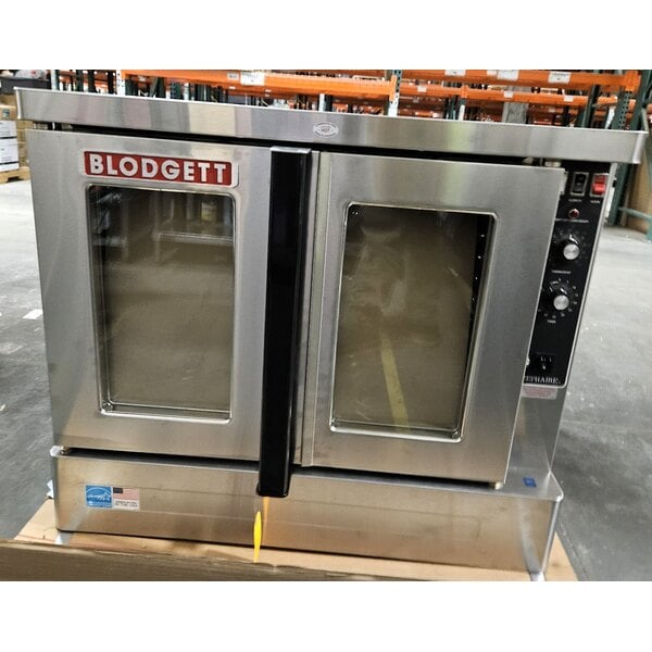 Scratch and Dent Blodgett ZEPHAIRE-100-E Single Deck Full Size Standard Depth Electric Convection Oven with Draft Diverter -220/240V, 3 Phase, 11kW