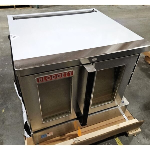 Scratch and Dent Blodgett ZEPHAIRE-100-E Single Deck Full Size Standard Depth Electric Convection Oven with Draft Diverter -220/240V, 3 Phase, 11kW