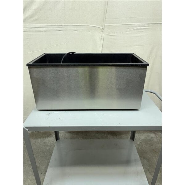 Scratch and Dent Vollrath 72051 Cayenne 28 3/4" x 13 3/4" Heat 'n Serve 4/3 Size Countertop Food Rethermalizer - 120V, 1600W