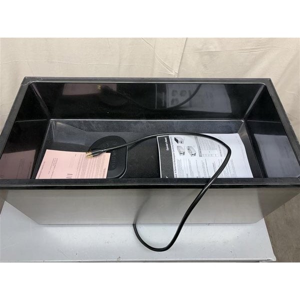 Scratch and Dent Vollrath 72051 Cayenne 28 3/4" x 13 3/4" Heat 'n Serve 4/3 Size Countertop Food Rethermalizer - 120V, 1600W