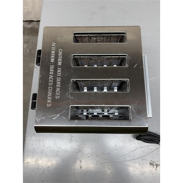 Scratch and Dent Waring WCT805B Heavy Duty 4 Slice Toaster 208V