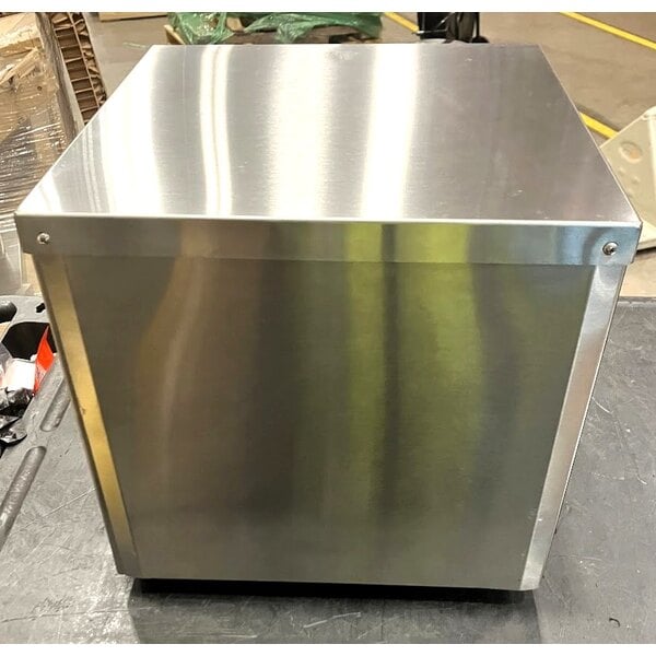 Scratch and Dent Vollrath CT2H-120250 JT1H Conveyor Toaster with 2 1/2" Opening - 120V, 1600W