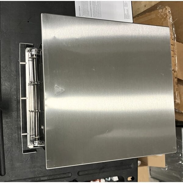 Scratch and Dent Vollrath CT2H-120250 JT1H Conveyor Toaster with 2 1/2" Opening - 120V, 1600W