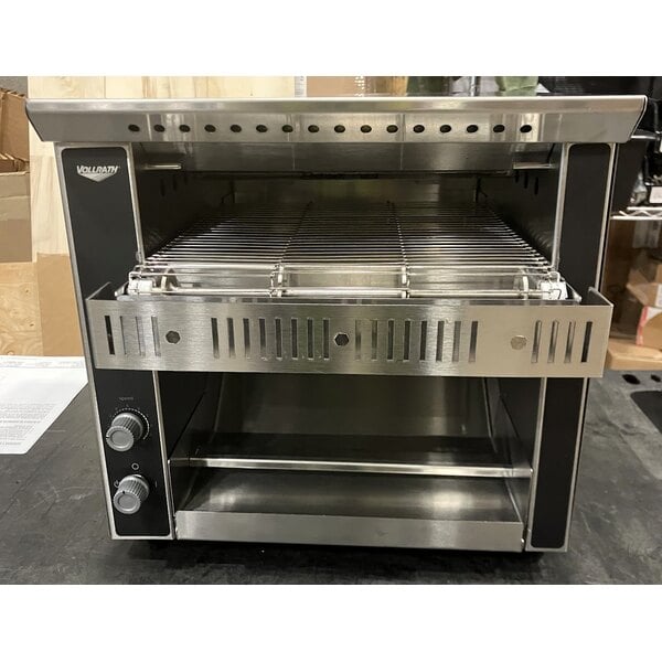 Scratch and Dent Vollrath CT2H-120250 JT1H Conveyor Toaster with 2 1/2" Opening - 120V, 1600W