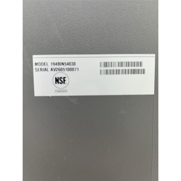 Scratch and Dent Avantco Ice BIN54030 30" Ice Storage Bin with Plastic Exterior - 536 lb.