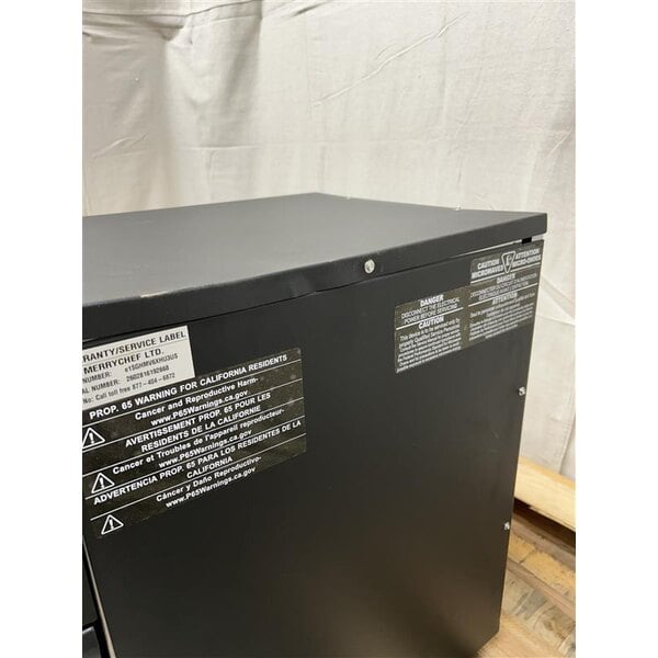Scratch and Dent Merrychef eikon e1s Classic High-Speed Accelerated Cooking Countertop Oven - 208/240V