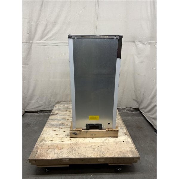 Scratch and Dent Avantco Ice BIN40022 22" Ice Storage Bin with Metallic Alloy Exterior - 383 lb.