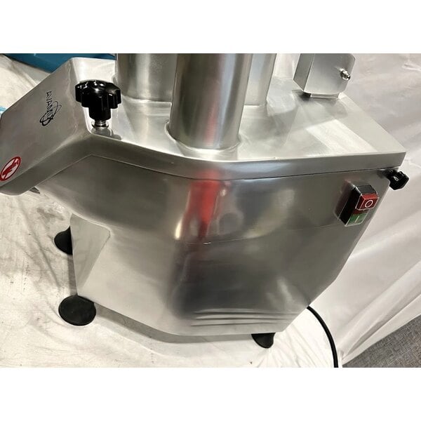 Scratch and Dent AvaMix CFP5D Continuous Feed Food Processor with 5 Discs - 3/4 hp