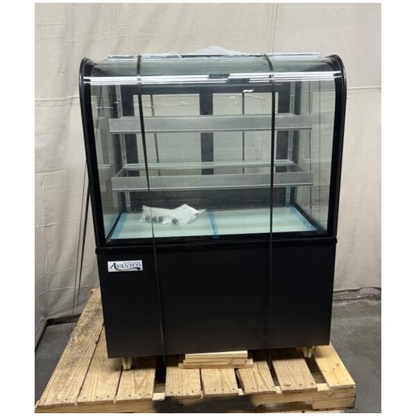 Scratch and Dent Avantco BC-36-HC 36" Curved Glass Black Refrigerated Bakery Display Case