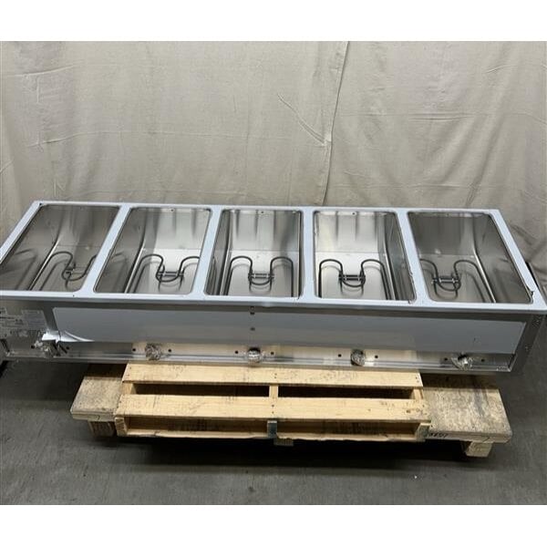 Scratch and Dent ServIt Five Pan Open Well Electric Steam Table with Partially Enclosed Base and Angled Sneeze Guard - 208/240V, 3750W