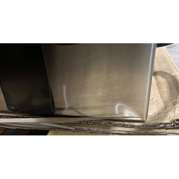 Scratch and Dent Avantco EG30N 30" Electric Countertop Griddle - 208/240V, 3375W-4500W