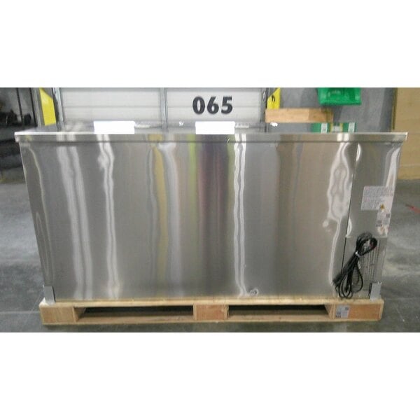 Scratch and Dent Avantco UDD-72-HC-S (2) Double Tap Kegerator Beer Dispenser - Stainless Steel, (3) 1/2 Keg Capacity