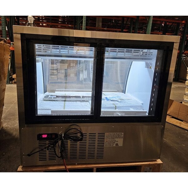 Scratch and Dent Avantco DLC47-HC-S 47" Stainless Steel Curved Glass Refrigerated Deli Case