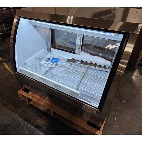 Scratch and Dent Avantco DLC47-HC-S 47" Stainless Steel Curved Glass Refrigerated Deli Case