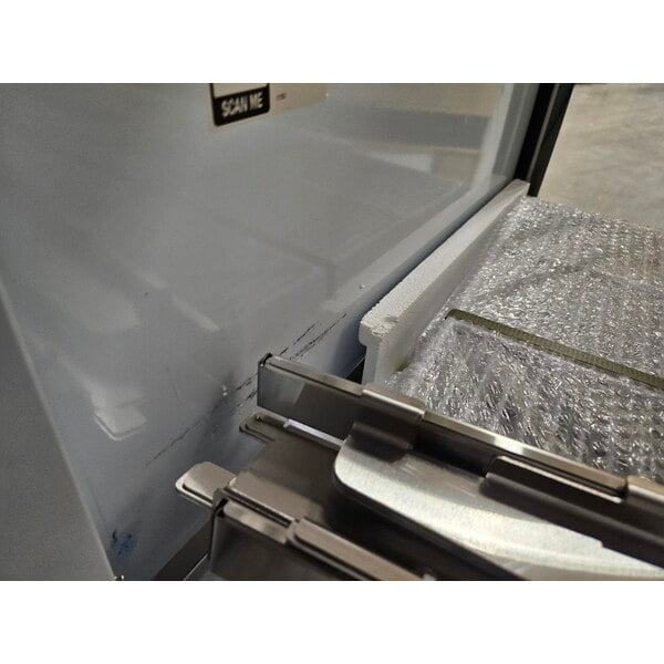 Scratch and Dent Avantco DLC47-HC-S 47" Stainless Steel Curved Glass Refrigerated Deli Case