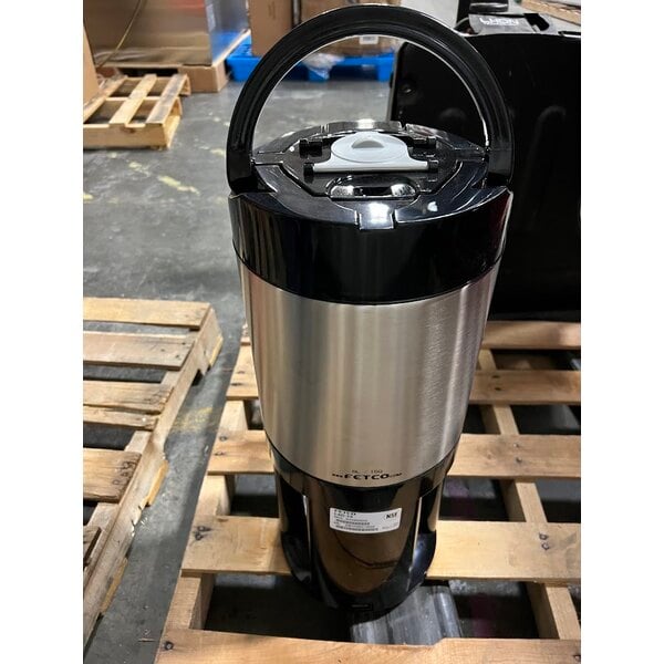 Scratch and Dent Fetco L4D-15 Luxus 1.5 Gallon Stainless Steel Coffee Server with Stand