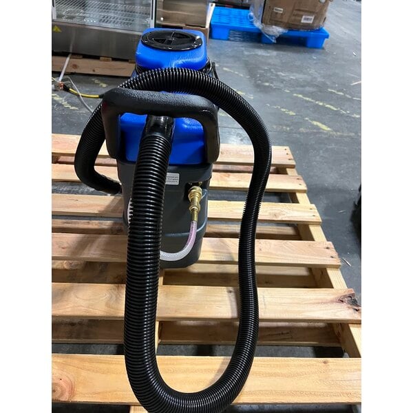 Scratch and Dent Lavex 2-Stage Cold Water Spot Extractor with 7' Hoses and 4" Clear View Upholstery Tool - 3 Gallon, 55 PSI