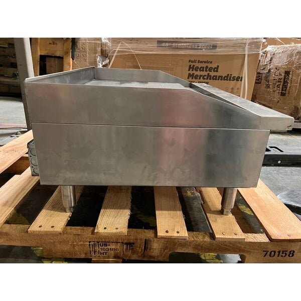 Scratch and Dent Cooking Performance Group G-CPG-36-M 36" Electric Countertop Griddle - 9,000W / 12,000W, 208 / 240V