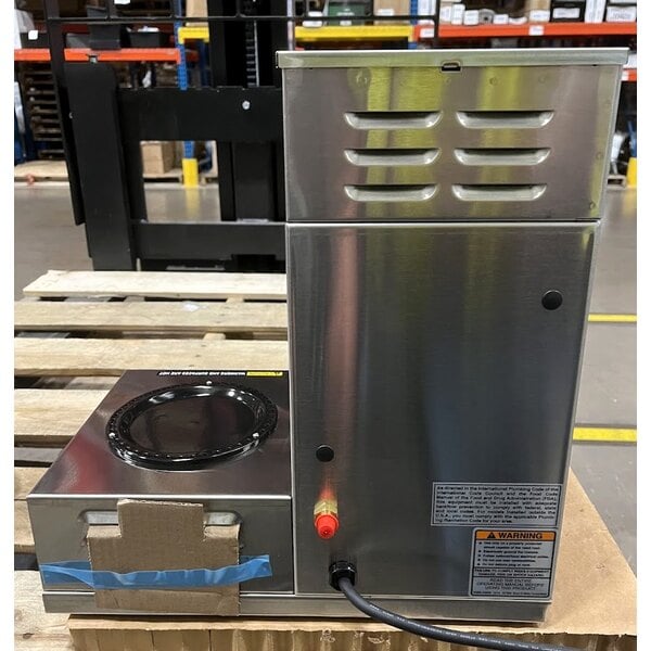 Scratch and Dent Bunn 38700.0002 Axiom 15-3 Automatic Coffee Brewer with 3 Lower Warmers - 120V