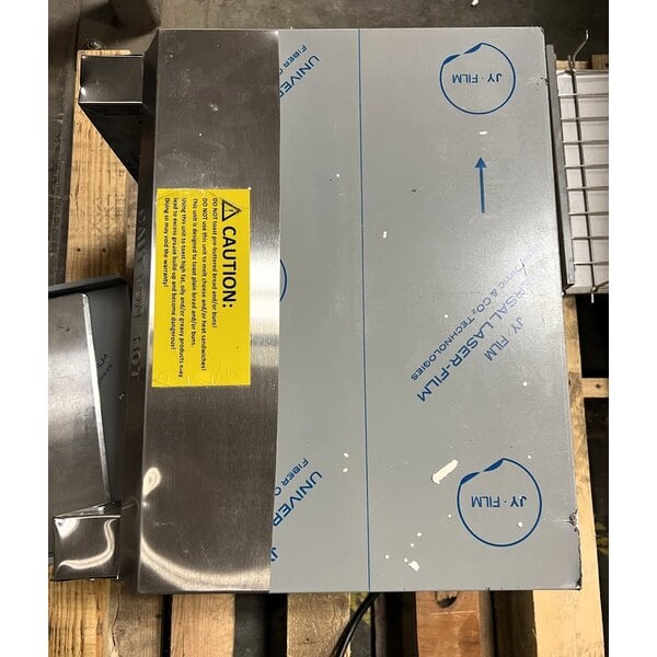 Scratch and Dent Avantco T3600B Commercial 14 1/2" Wide Conveyor Toaster with 3" Opening - 208V, 3600W, 1200 Slices per Hour