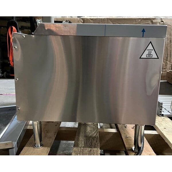 Scratch and Dent Avantco T3600B Commercial 14 1/2" Wide Conveyor Toaster with 3" Opening - 208V, 3600W, 1200 Slices per Hour