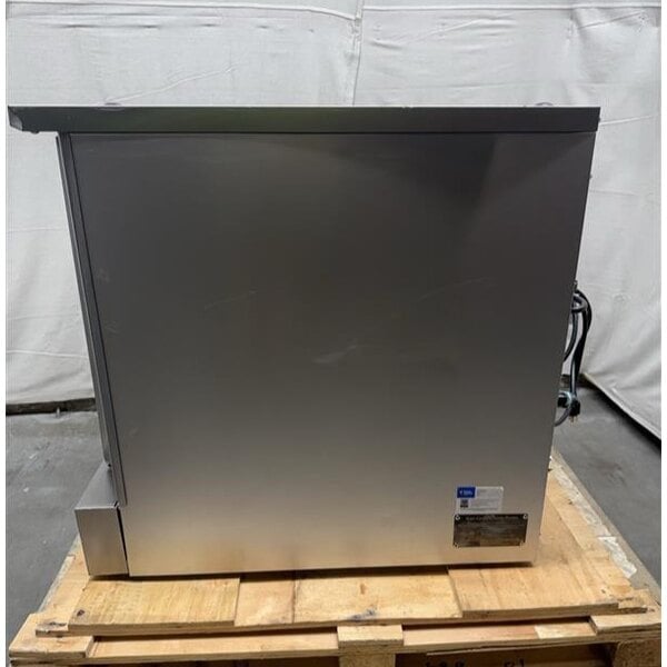 Scratch and Dent MainStreet Equipment CG1-L Single Deck Full Size Liquid Propane Convection Oven with Legs - 54,000 BTU