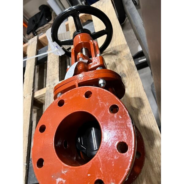 Scratch and Dent Watts 0702310 408-OSY-RW 2 1/2" OS&Y Resilient Wedge Flanged Gate Valve