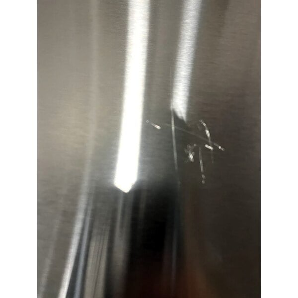Scratch and Dent Avantco ZUC-27R-HC 27" Front Breathing Undercounter Refrigerator