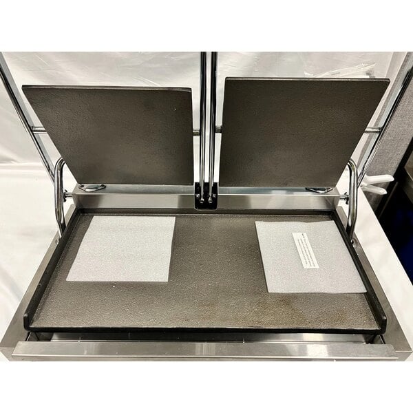 Scratch and Dent Avantco PG400S Commercial Dual Panini Sandwich Grill with Smooth Plates and 19 5/8" x 9 1/8" Cooking Surface - 120V, 3500W