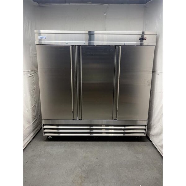 Scratch and Dent Avantco SS-3F-HC 81 5/16" Stainless Steel Solid Door Reach-In Freezer
