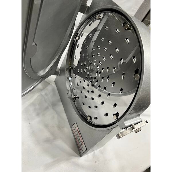 Scratch and Dent Shredder Attachment for Mixers with #22 Hubs
