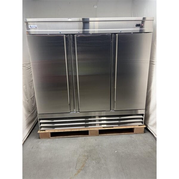 Scratch and Dent Avantco SS-3F-HC 81 5/16" Stainless Steel Solid Door Reach-In Freezer