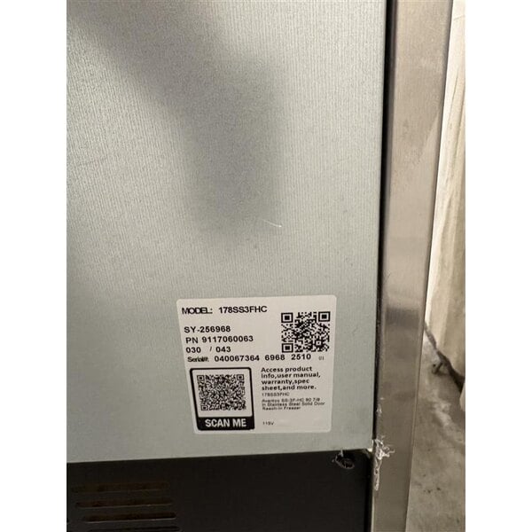 Scratch and Dent Avantco SS-3F-HC 81 5/16" Stainless Steel Solid Door Reach-In Freezer