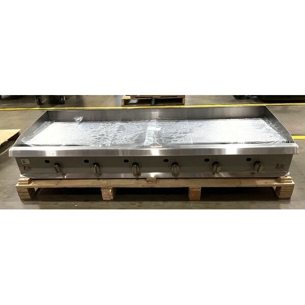 Scratch and Dent Cooking Performance Group GT-CPG-72-NL 72" Gas Countertop Griddle with Thermostatic Controls - 180,000 BTU
