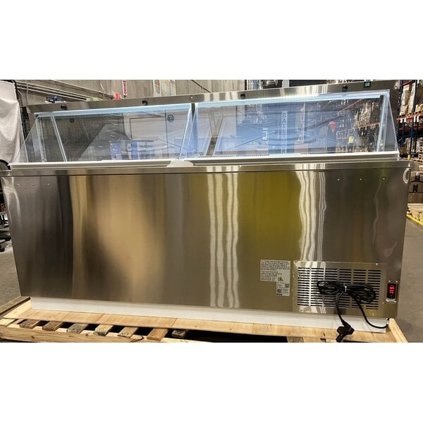 Scratch and Dent Avantco CPSS-88-HC 88 3/4" 16 Tub Stainless Steel Deluxe Ice Cream Dipping Cabinet