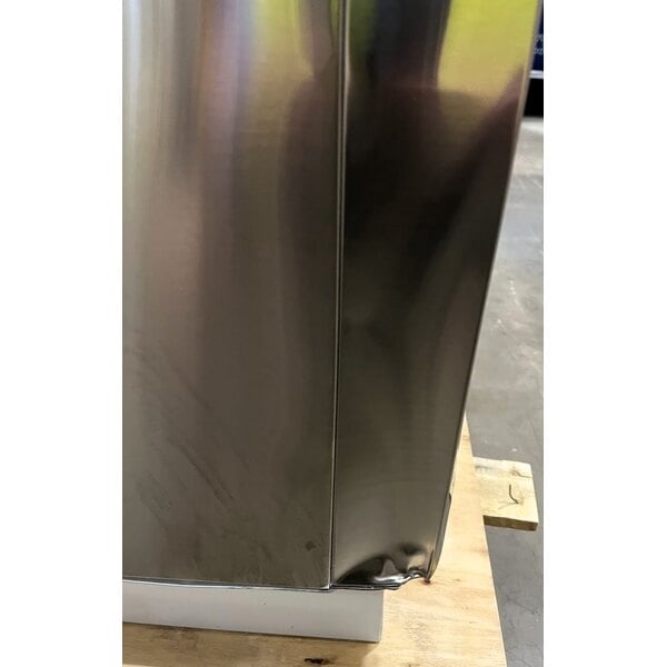 Scratch and Dent Avantco CPSS-88-HC 88 3/4" 16 Tub Stainless Steel Deluxe Ice Cream Dipping Cabinet