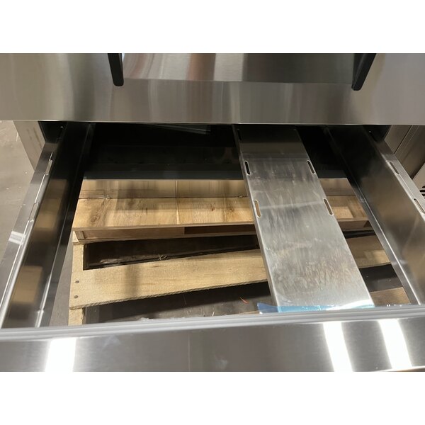 Scratch and Dent Avantco CBE-36-HC 36" 2 Drawer Refrigerated Chef Base