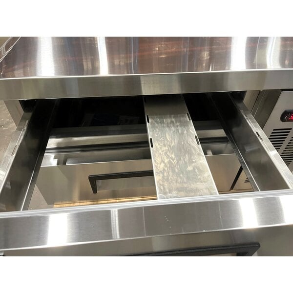 Scratch and Dent Avantco CBE-36-HC 36" 2 Drawer Refrigerated Chef Base