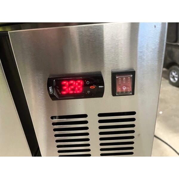 Scratch and Dent Avantco CBE-36-HC 36" 2 Drawer Refrigerated Chef Base