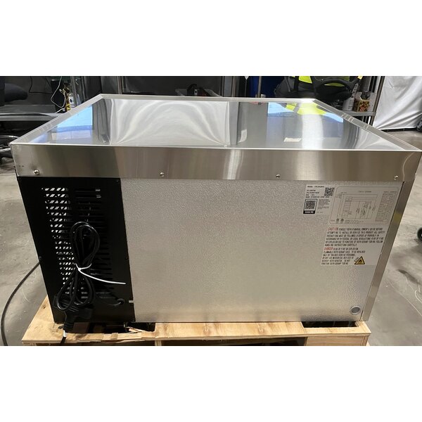 Scratch and Dent Avantco CBE-36-HC 36" 2 Drawer Refrigerated Chef Base
