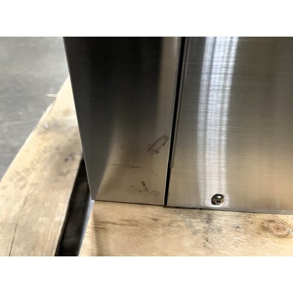 Scratch and Dent Avantco CBE-36-HC 36" 2 Drawer Refrigerated Chef Base