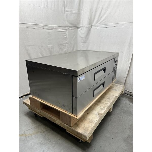 Scratch and Dent Avantco CBE-52-HC 52" 2 Drawer Refrigerated Chef Base