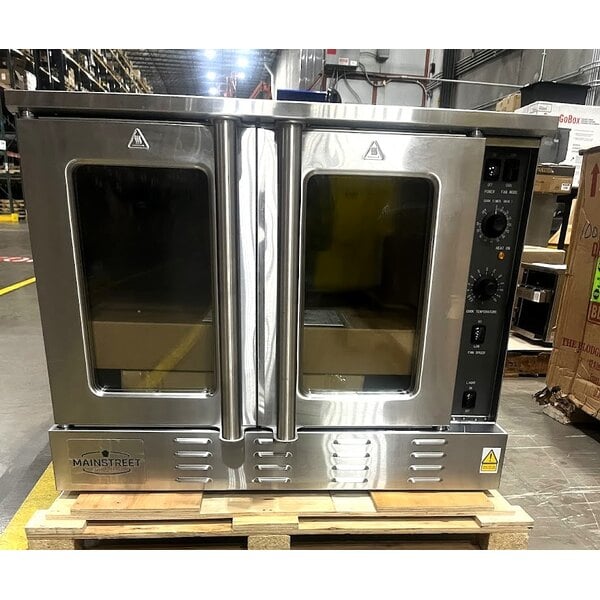 Scratch and Dent MainStreet Equipment CG1-N Single Deck Full Size Natural Gas Convection Oven with Legs - 54,000 BTU