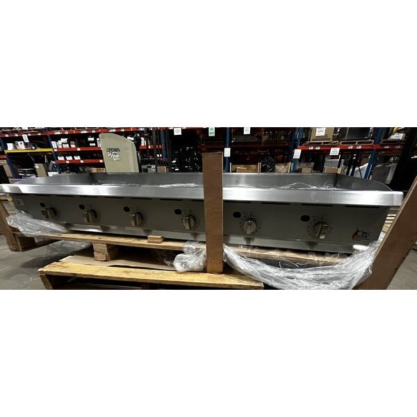 Scratch and Dent Cooking Performance Group GT-CPG-72-NL 72" Gas Countertop Griddle with Thermostatic Controls - 180,000 BTU