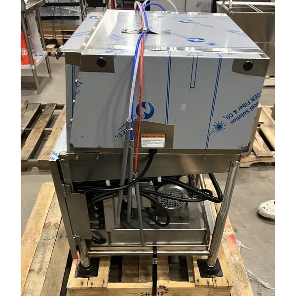 Scratch and Dent Noble Warewashing DG Low Temperature Single Rack Glass Washer / Dishwasher