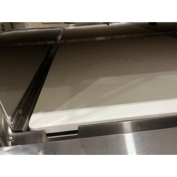 Scratch and Dent Avantco DPO-18-DS Double Deck Countertop Pizza/Bakery Oven - 3200W, 240V