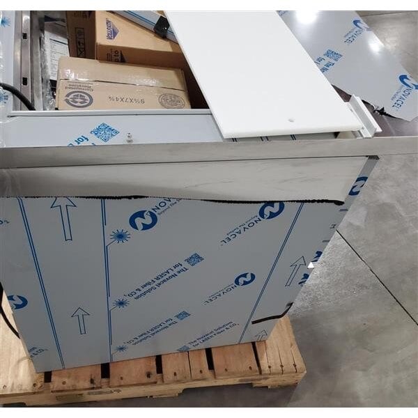Scratch and Dent Beverage-Air SPED32HC-12M-2 Elite Series 32" 2 Drawer Mega Top Refrigerated Sandwich Prep Table