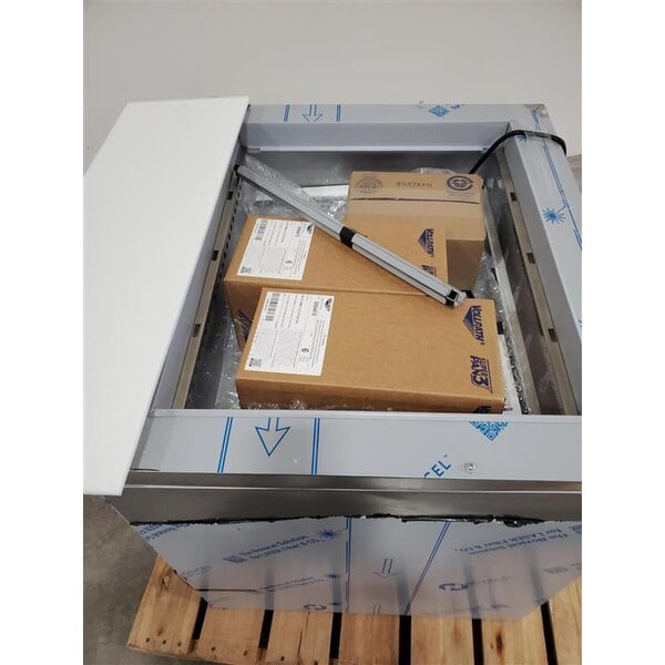 Scratch and Dent Beverage-Air SPED32HC-12M-2 Elite Series 32" 2 Drawer Mega Top Refrigerated Sandwich Prep Table