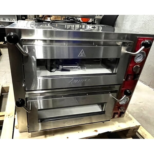 Scratch and Dent Avantco DPO-18-DD Double Deck Countertop Pizza/Bakery Oven with Two Independent Chambers - 3200W, 240V